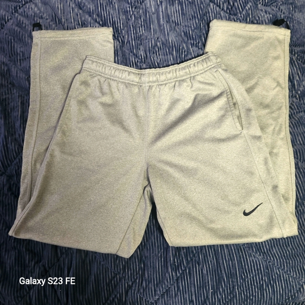 Nike Therma-Fit Sweatpants